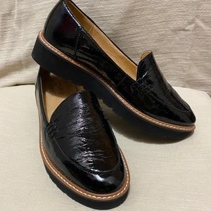 Black Patton Naturalizer Loafer